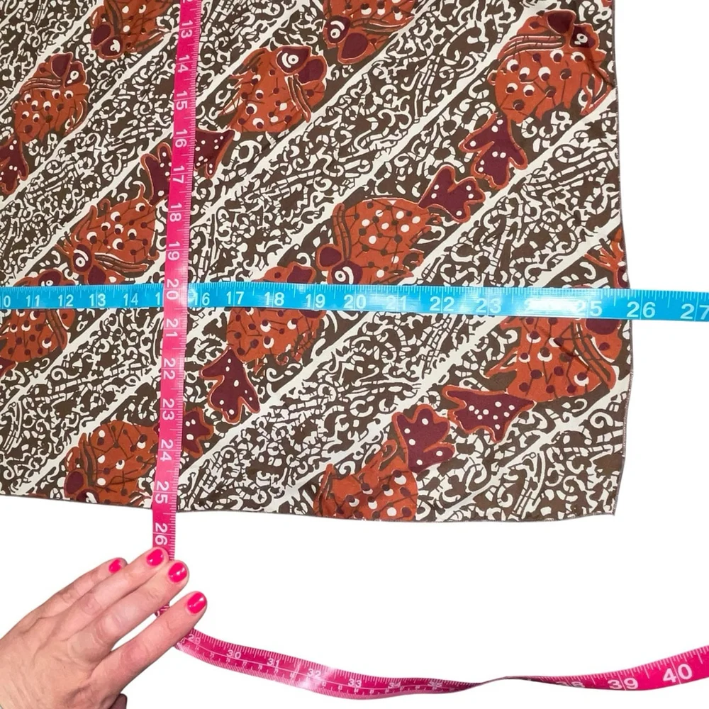 Vintage Burnt Orange Cream Brown Fish Pattern Scarf 100% Polyester‎ Made In USA